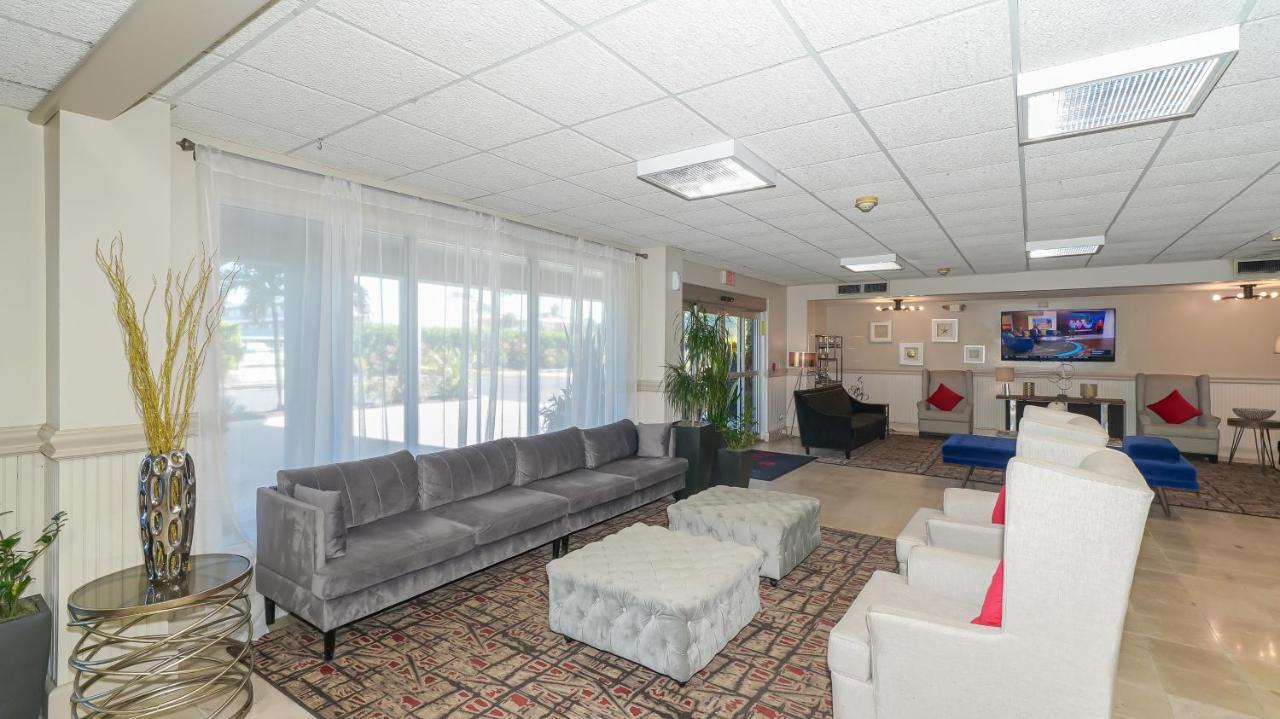 Heated Pool, Fireplace, 70" Tv, Waterfront & More! Sarasota Extérieur photo
