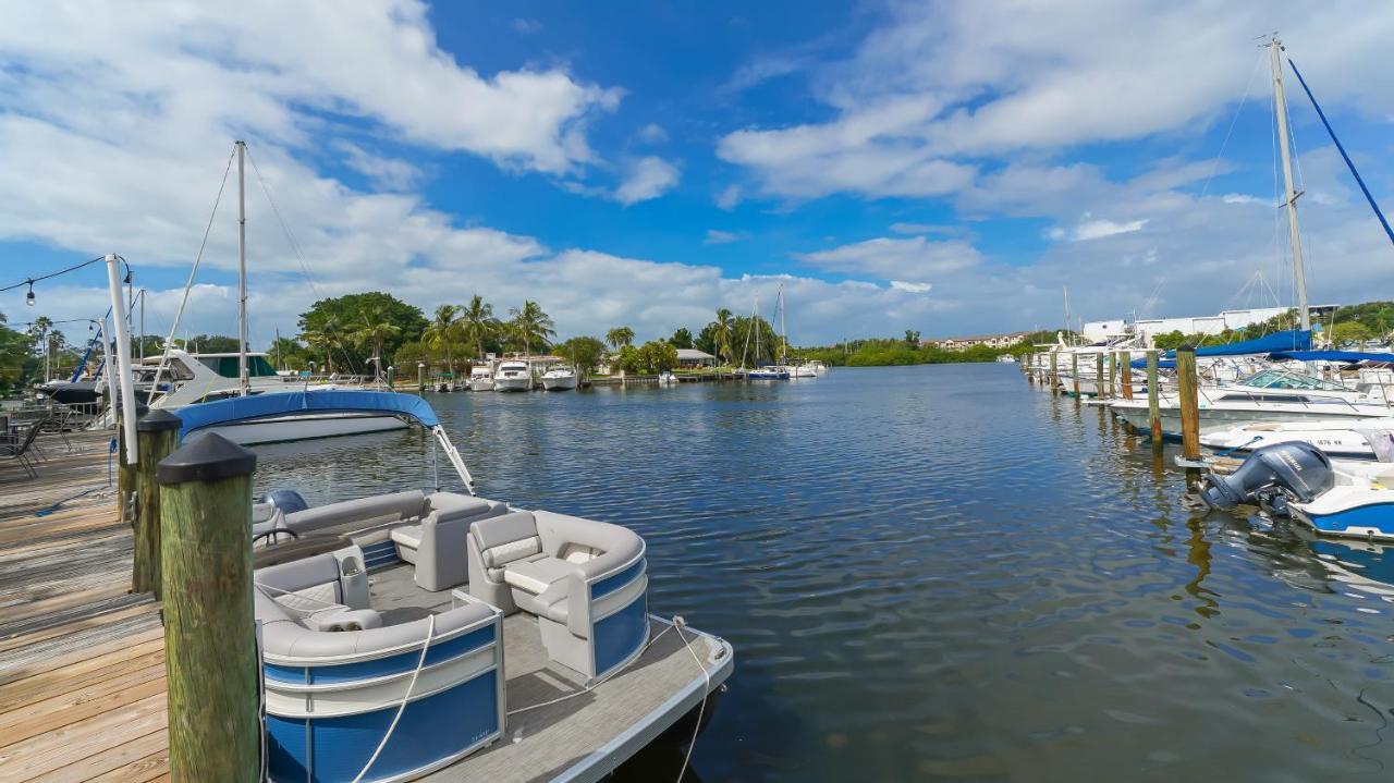 Heated Pool, Fireplace, 70" Tv, Waterfront & More! Sarasota Extérieur photo