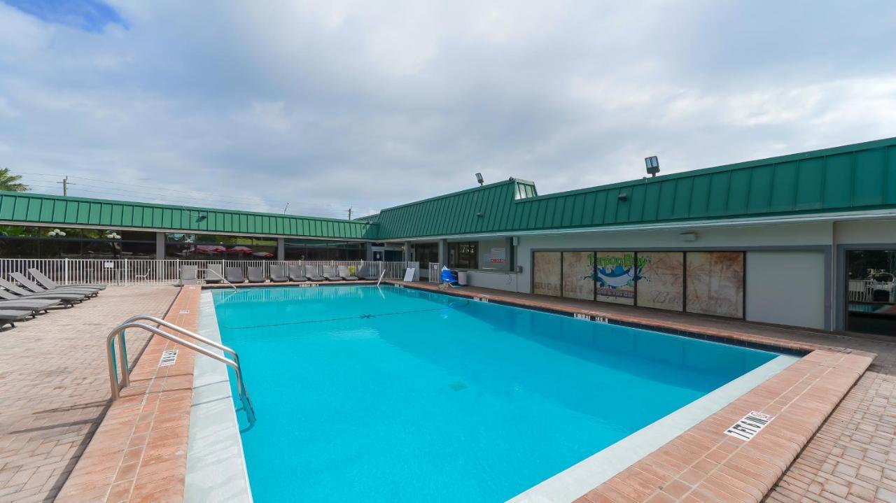 Heated Pool, Fireplace, 70" Tv, Waterfront & More! Sarasota Extérieur photo