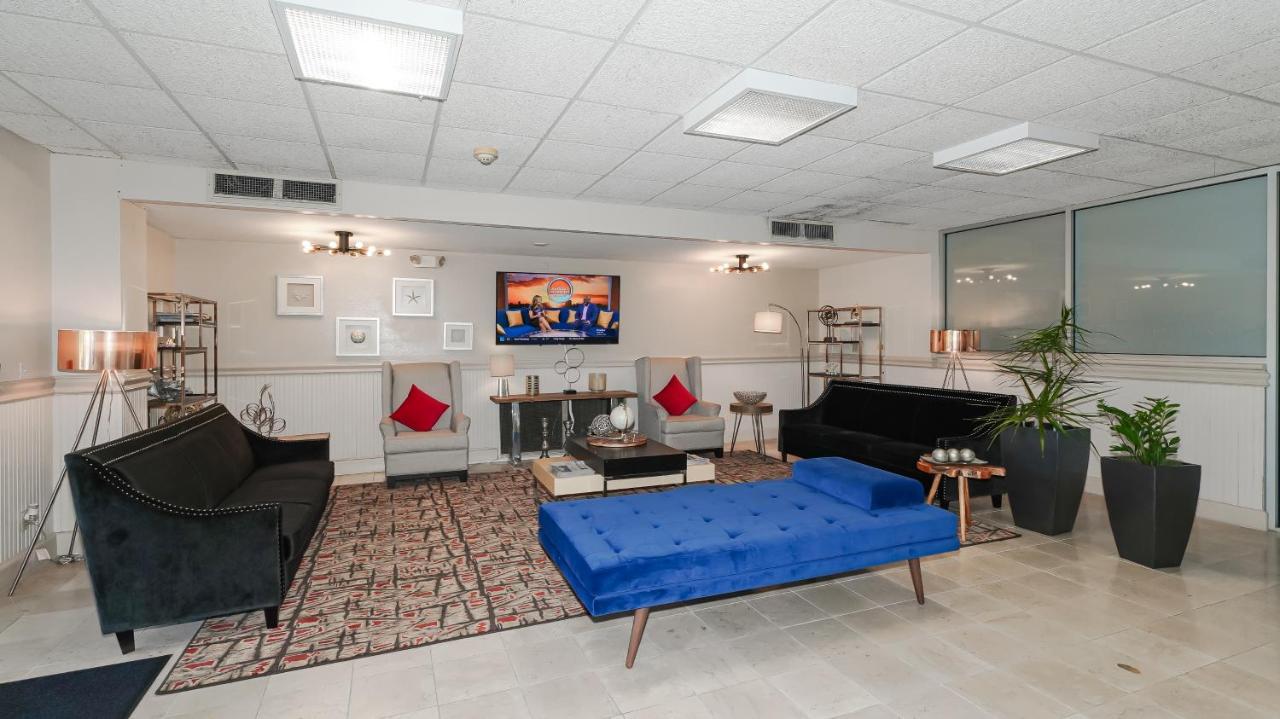 Heated Pool, Fireplace, 70" Tv, Waterfront & More! Sarasota Extérieur photo