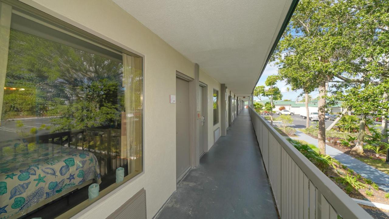 Heated Pool, Fireplace, 70" Tv, Waterfront & More! Sarasota Extérieur photo